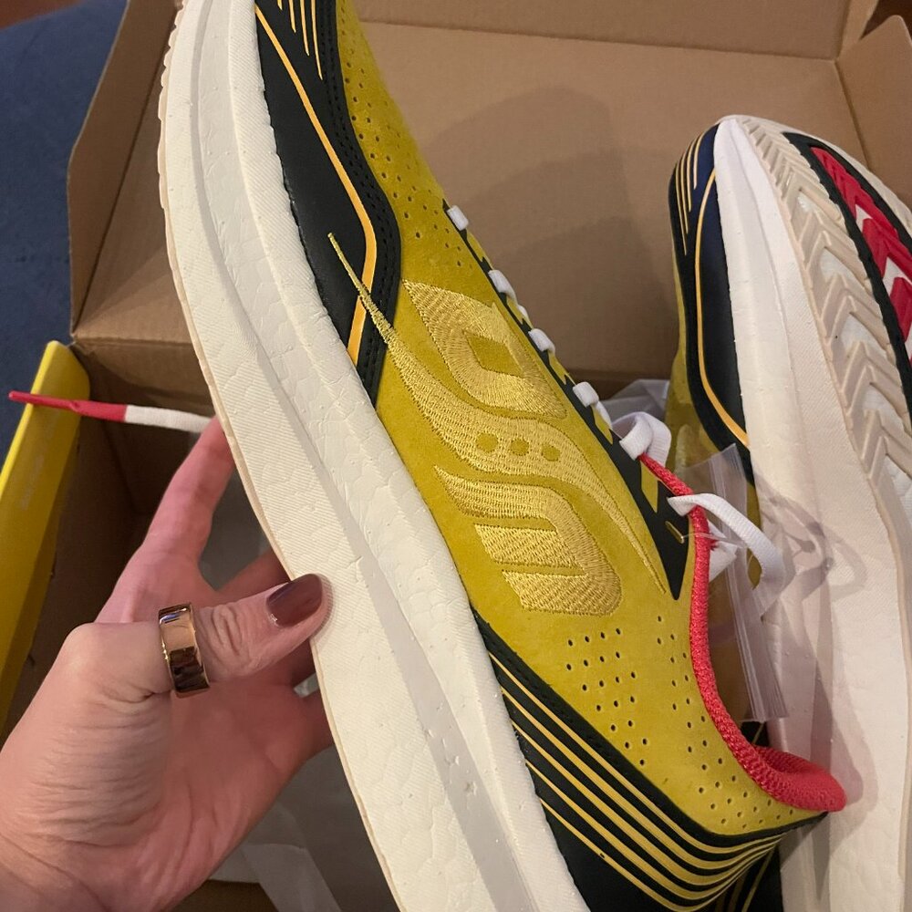 Saucony Endorphin Pro DSM Runner - Diet Yellow - Men's Size 10.5  - NWT - Picture 2 of 11